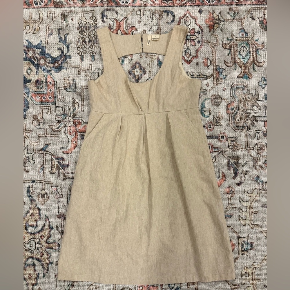 Chic Beige Sleeveless Mini Dress